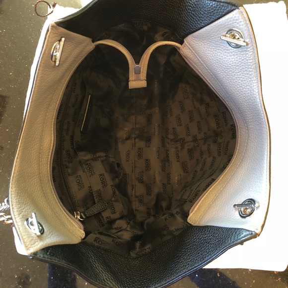 COPY - Michael Kors - Picture 4 of 7